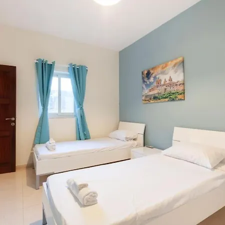 Charming 4Br Home With Private Rooftop Terrace In Sliema By 360 Estates Exterior photo