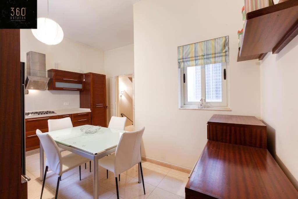 Charming 4br With Private Rooftop Terrace In By 360 Estates * Sliema